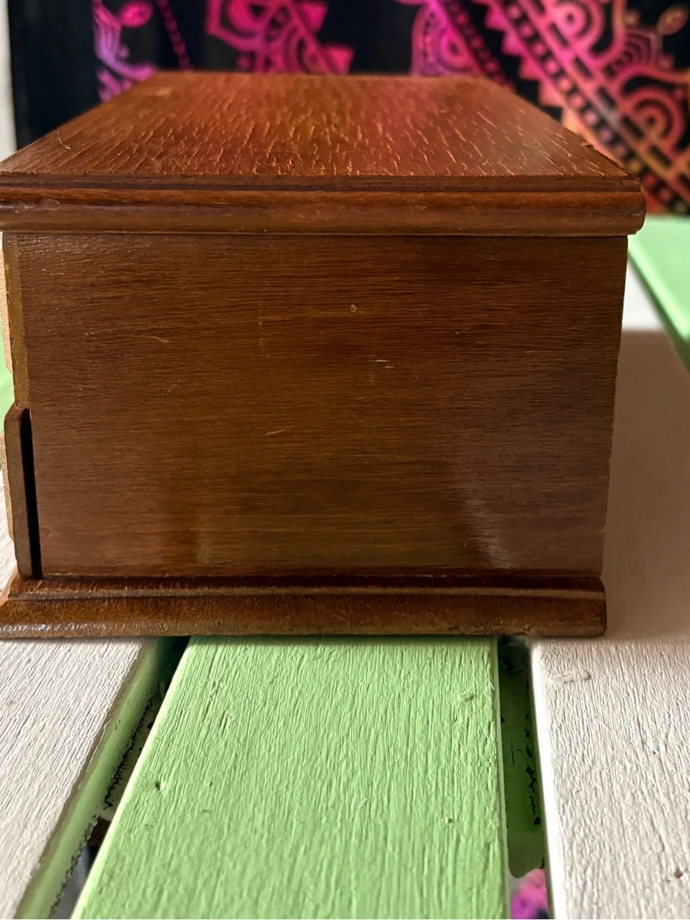 Vintage Beauty: Wooden Jewelry Box